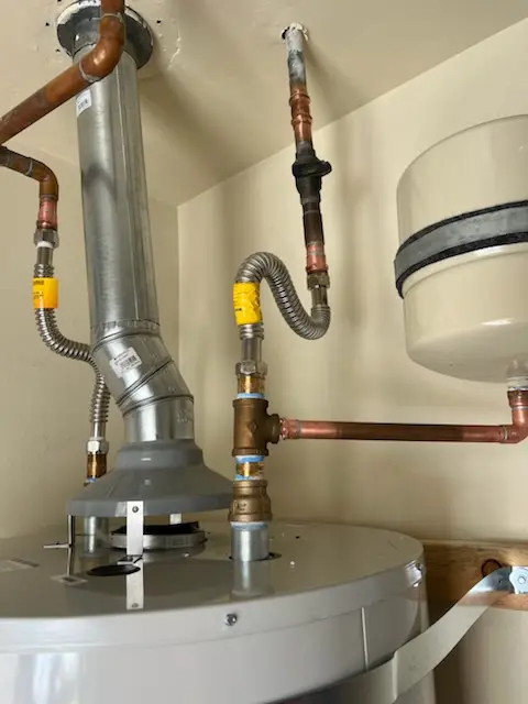 Water heater installation and plumbing repair in Lake Cormorant